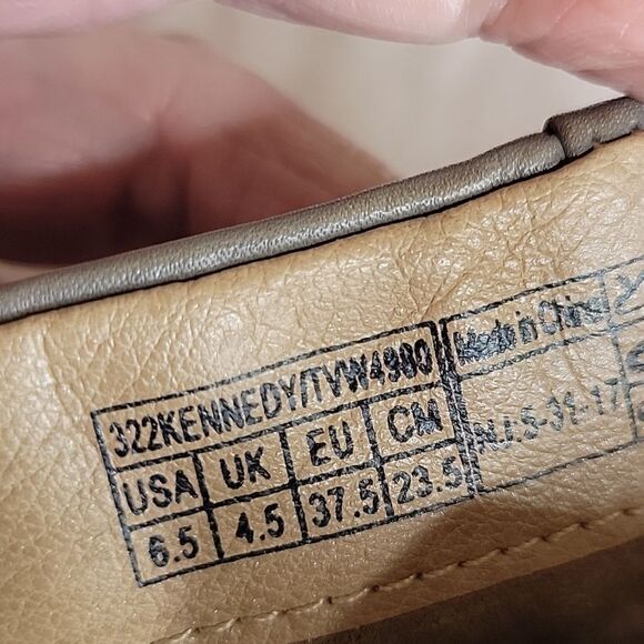 Vionic Taupe Leather Ankle Boots Size 6.5 - Picture 9 of 9